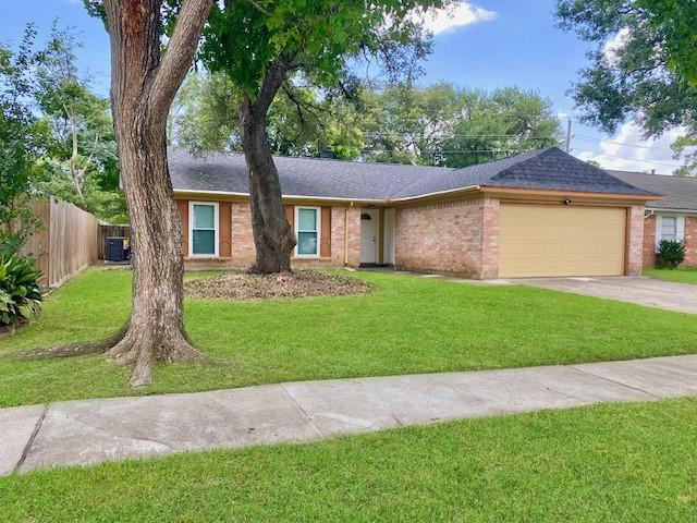 2510 Marble Falls Dr, Spring, TX 77373 - photo 1