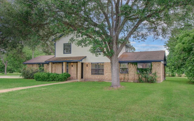 226 Birch St, Wallis, TX 77485 - photo 2