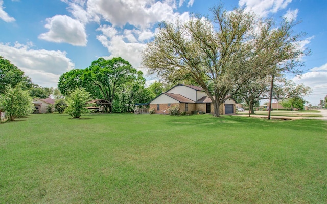 226 Birch St, Wallis, TX 77485 - photo 6