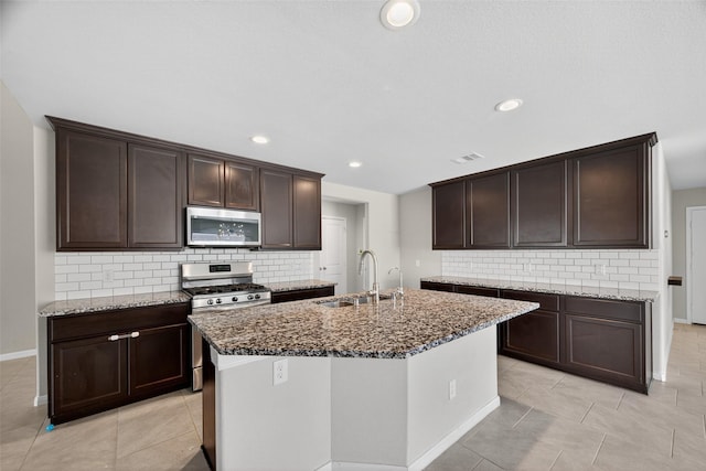 718 Harvest Bluff Dr, Rosharon, TX 77583 - photo 12