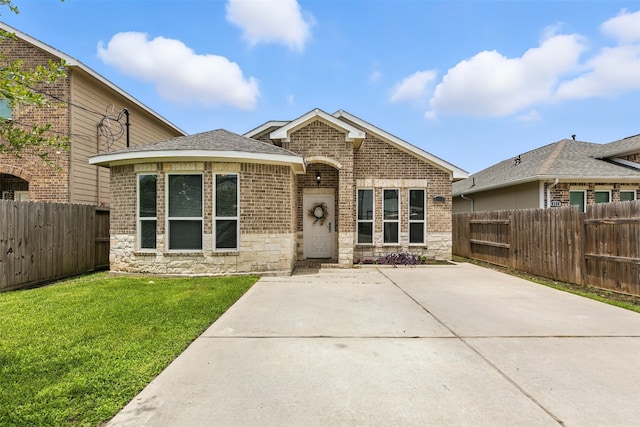 8135 Chateau St, Houston, TX 77028 - photo 1