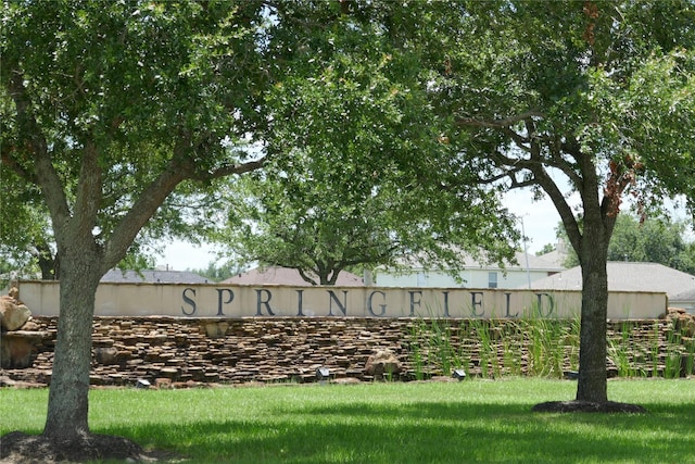 5610 Bay Leaf Dr, Baytown, TX 77521 - photo 2