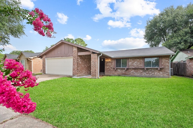 13910 New Village Ln, Sugar Land, TX 77498 - photo 1