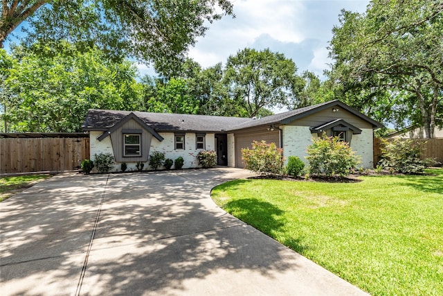 208 Dawn Ave, Friendswood, TX 77546 - photo 1