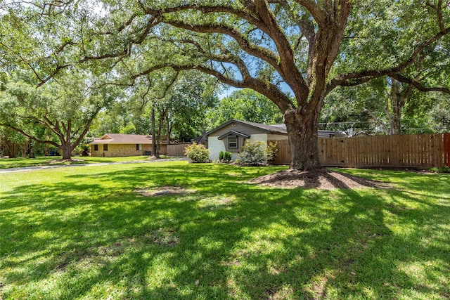 208 Dawn Ave, Friendswood, TX 77546 - photo 2