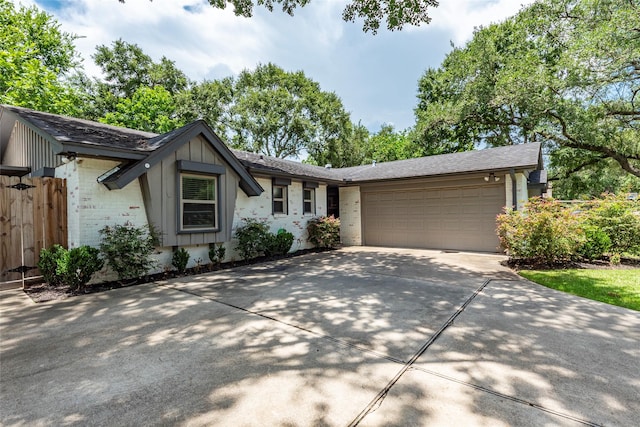 208 Dawn Ave, Friendswood, TX 77546 - photo 4