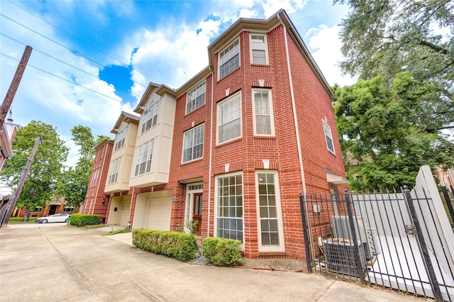 1520 Park St, Houston, TX 77019 - photo 2