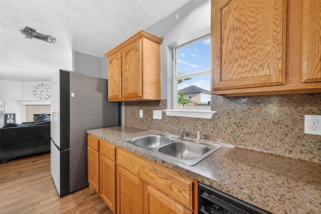 1023 Santa Fe Ct, Rosenberg, TX 77471 - photo 16