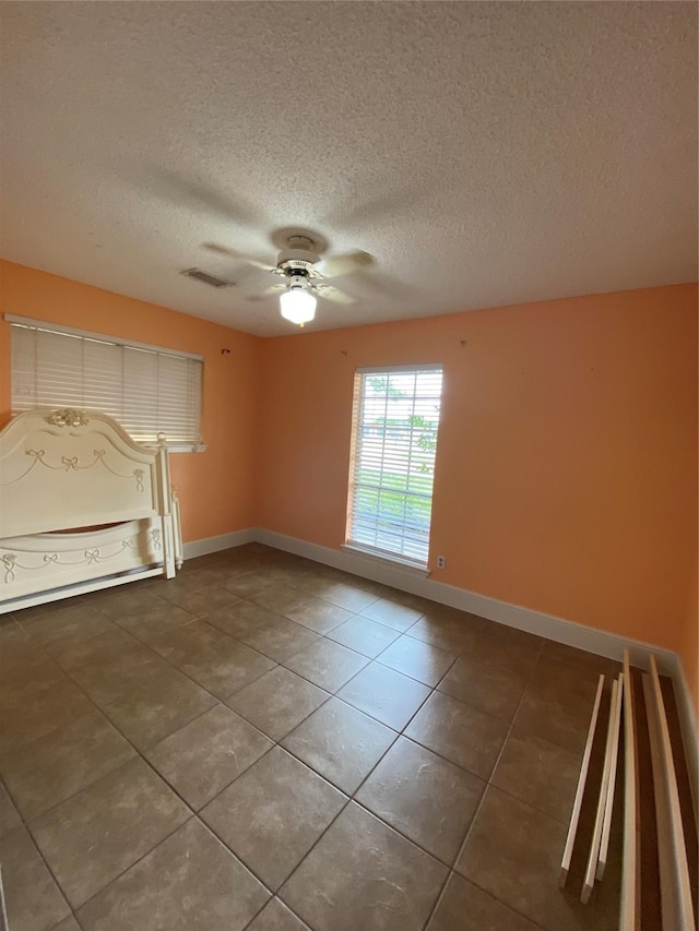 9958 Tiltree St, Houston, TX 77075 - photo 31