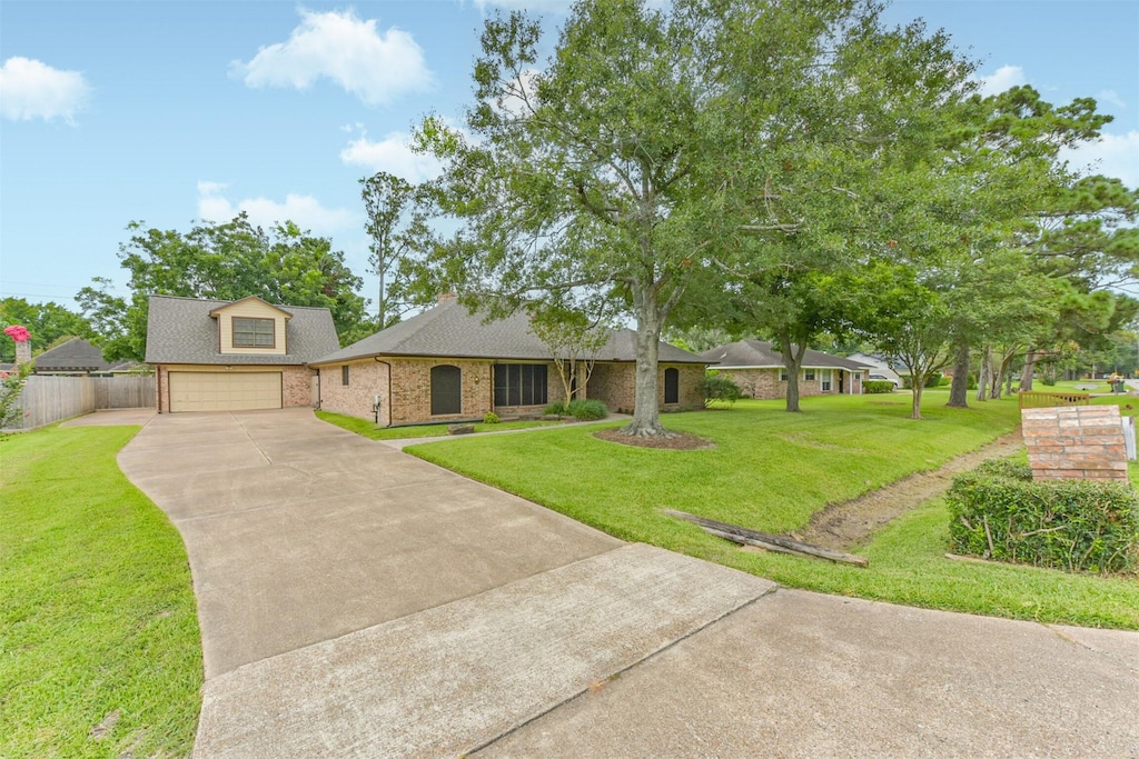 2006 Washington Irving Dr, Pearland, TX 77581 - photo 1