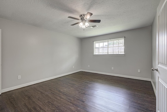 12511 Cherry Point Dr, Mont Belvieu, TX 77535 - photo 18