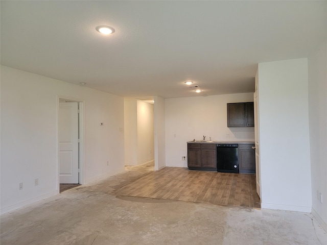 980 Rd 5501, Cleveland, TX 77327 - photo 6