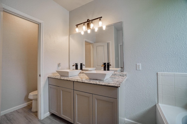 3209 Carriage Cove Ct, Dickinson, TX 77539 - photo 9