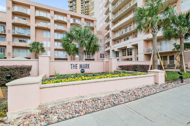 3505 Sage Rd Unit 2804, Houston, TX 77056 - photo 2