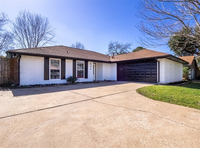 807 Sunnybrook Ln, Baytown, TX 77521 - photo 25