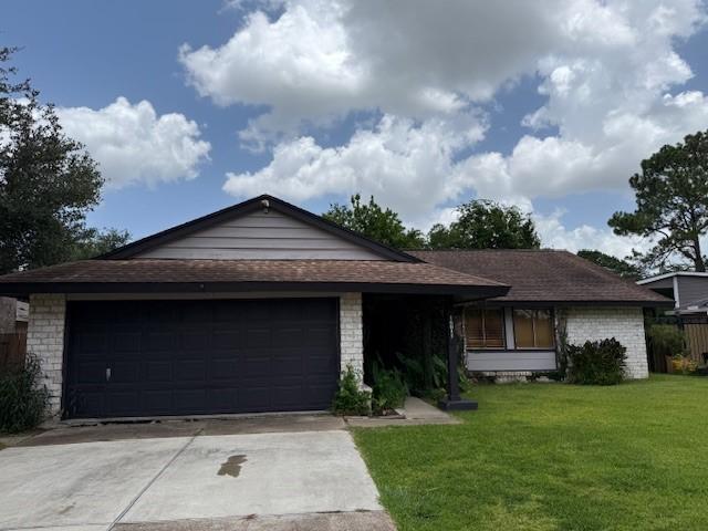 16811 Hibiscus Ln, Friendswood, TX 77546 - photo 2
