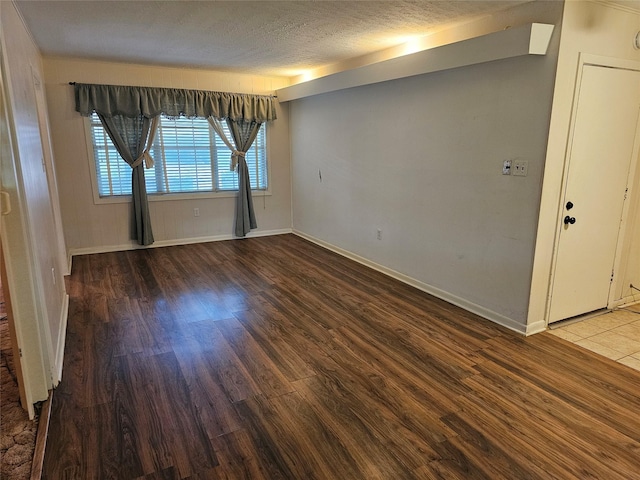 821 Mark St, Deer Park, TX 77536 - photo 3