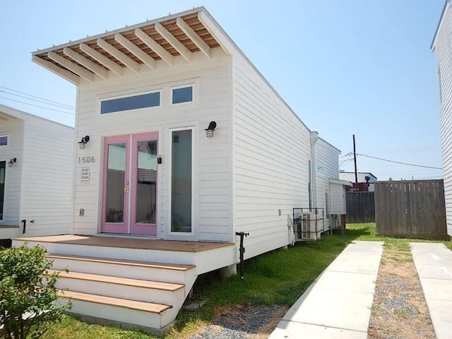 1506 Dumble St, Houston, TX 77023 - photo 1