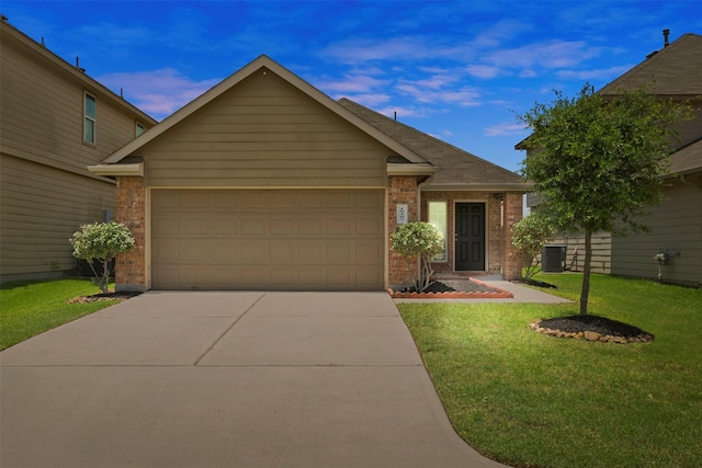 10307 Leafy Autumn Path, Houston, TX 77044 - photo 1
