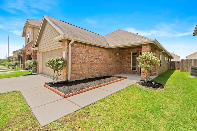 10307 Leafy Autumn Path, Houston, TX 77044 - photo 3