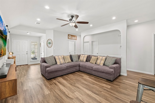 10307 Leafy Autumn Path, Houston, TX 77044 - photo 7