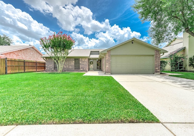 9822 Sageorchard Ln, Houston, TX 77089 - photo 1