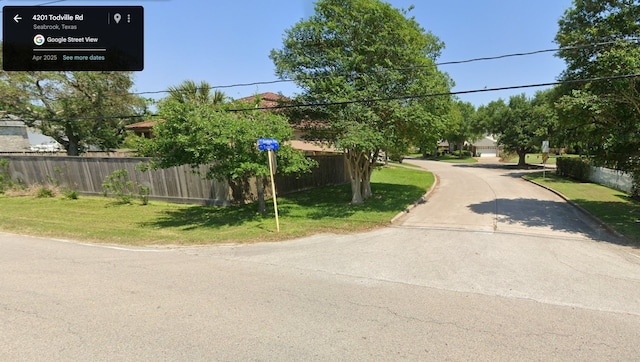 717 Quintana Roo Pl, Seabrook, TX 77586 - photo 6