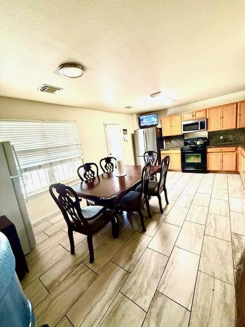 8418 Village Rose Ln, Houston, TX 77072 - photo 16