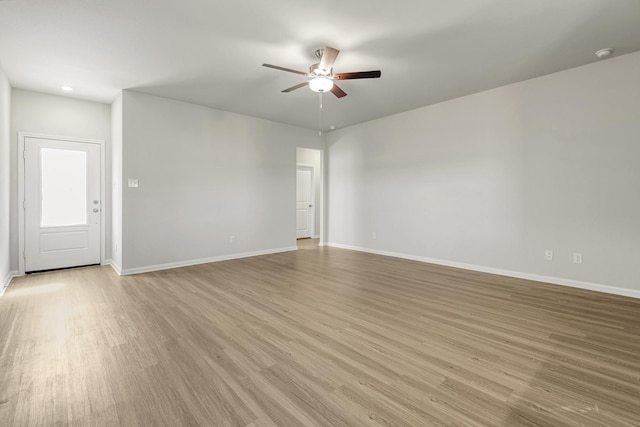 8215 Blooming Meadow Ln, Houston, TX 77016 - photo 2