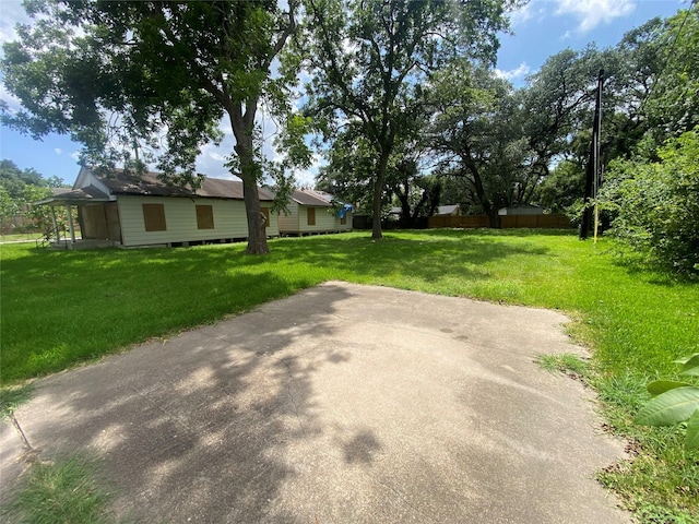 1005 N Jones St, Baytown, TX 77520 - photo 1