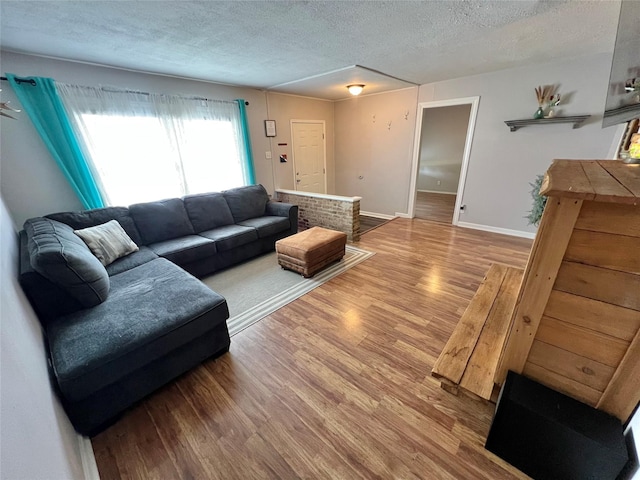 917 Ridgecrest St, Angleton, TX 77515 - photo 5