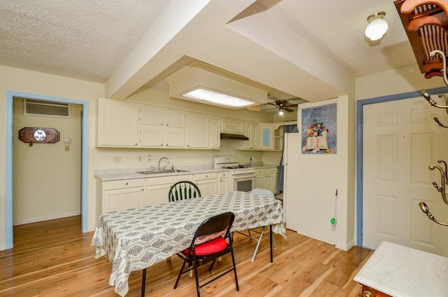 1927 Dormstom Ln, Houston, TX 77088 - photo 6