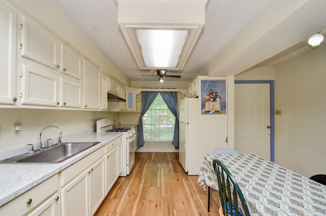 1927 Dormstom Ln, Houston, TX 77088 - photo 11