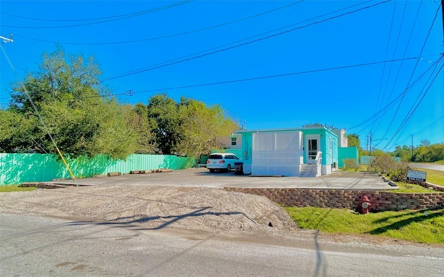 927 27th St, Dickinson, TX 77539 - photo 21
