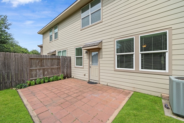 24606 Folkstone Cir, Katy, TX 77494 - photo 26