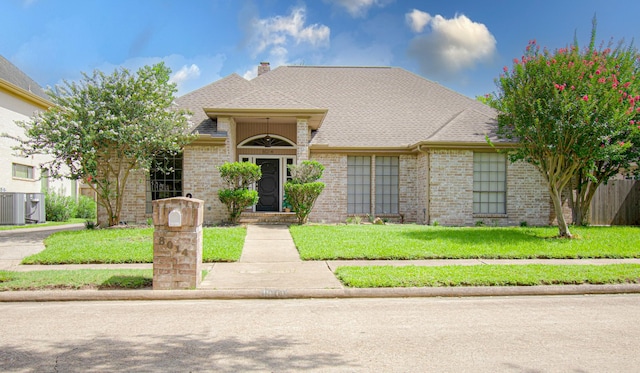 8014 N Circle Dr, Houston, TX 77071 - photo 1