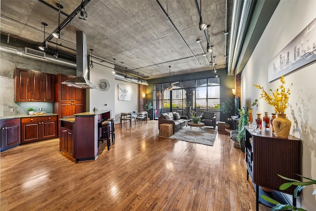 505 Bastrop St Unit 402, Houston, TX 77003 - photo 1