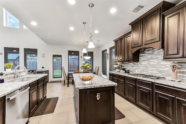 1706 Hewitt Dr, Houston, TX 77018 - photo 11