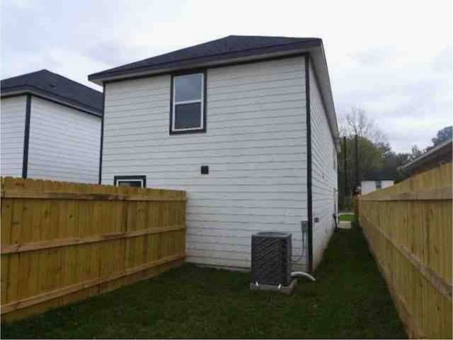 6015 Wedgefield St, Houston, TX 77028 - photo 1
