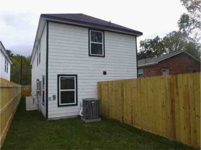 6015 Wedgefield St, Houston, TX 77028 - photo 3