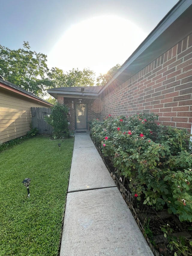 1123 Maclesby Ln, Channelview, TX 77530 - photo 2