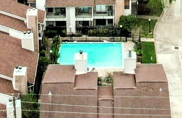 1818 Augusta Dr Unit 21, Houston, TX 77057 - photo 30