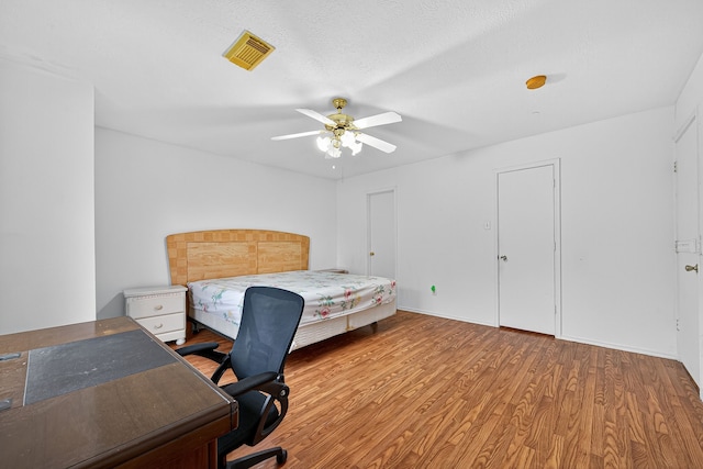 8206 Golf Green Cir, Houston, TX 77036 - photo 27