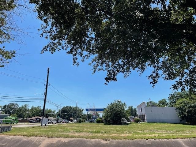 0 W 43rd St, Houston, TX 77092 - photo 2
