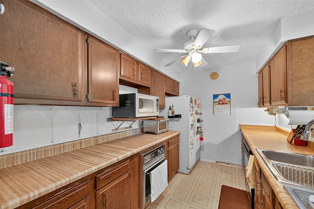 16814 Barcelona Dr, Friendswood, TX 77546 - photo 11