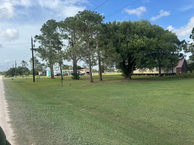 125 Tupelo S, Palacios, TX 77465 - photo 2