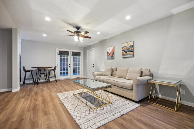 9710 Bob White Dr, Houston, TX 77096 - photo 15