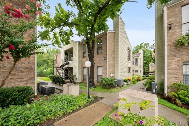 6602 Harbor Town Dr Unit 506, Houston, TX 77036 - photo 1
