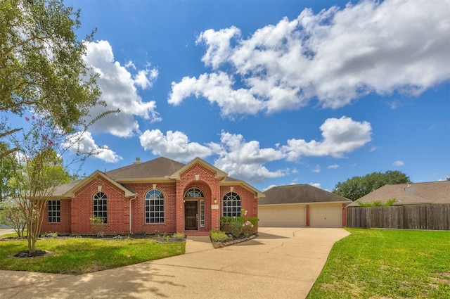 2107 Crossbay Ct, League City, TX 77573 - photo 1