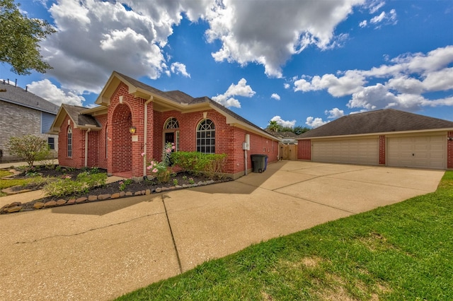 2107 Crossbay Ct, League City, TX 77573 - photo 2